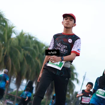 Runner Photo 4954758
