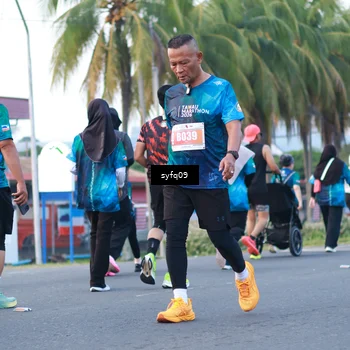 Runner Photo 4955052
