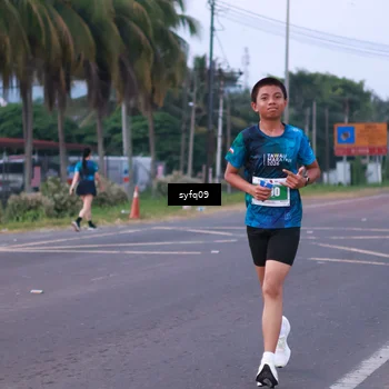 Runner Photo 4955795