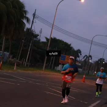 Runner Photo 4956366