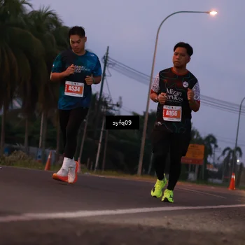 Runner Photo 4956367