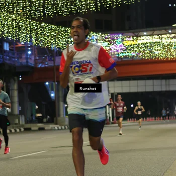 Runner Photo 4956670
