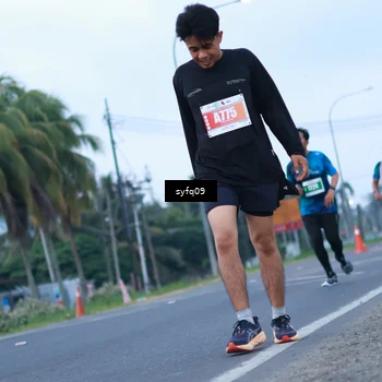 Runner Photo 4956731