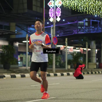 Runner Photo 4956843