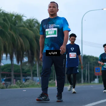 Runner Photo 4956975