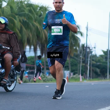 Runner Photo 4957305