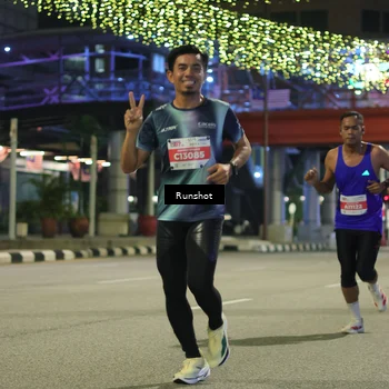 Runner Photo 4957624