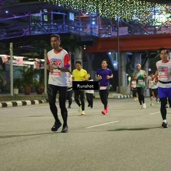 Runner Photo 4957800