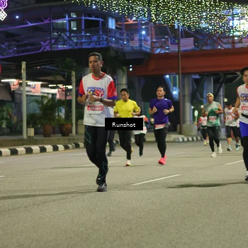 Runner Photo 4957801