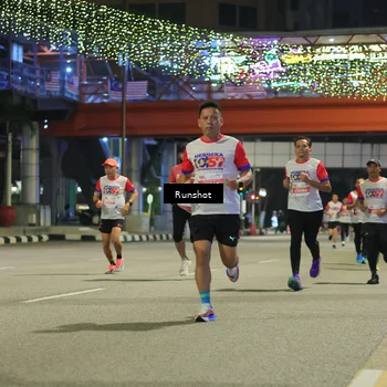 Runner Photo 4957930