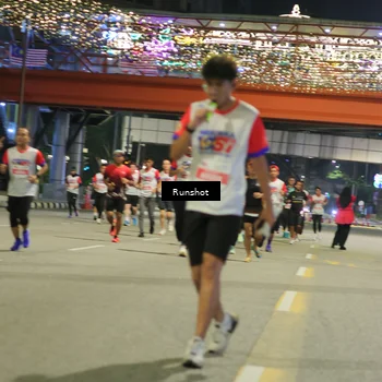 Runner Photo 4958263