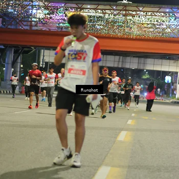 Runner Photo 4958272