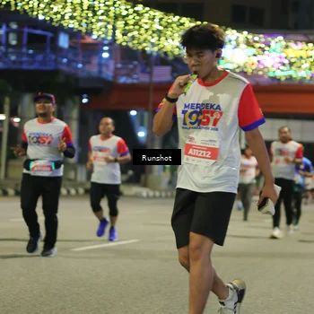 Runner Photo 4958276