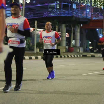 Runner Photo 4958294
