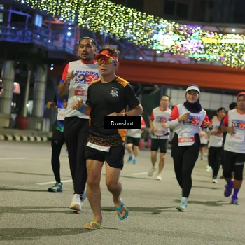Runner Photo 4958319