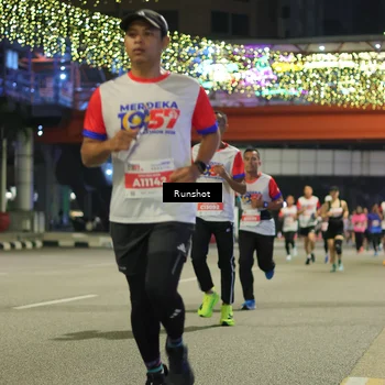 Runner Photo 4958341