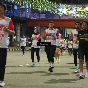 Runner Photo 4958371