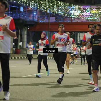 Runner Photo 4958373