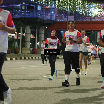 Runner Photo 4958375
