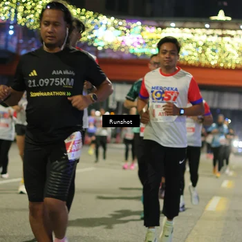 Runner Photo 4958387