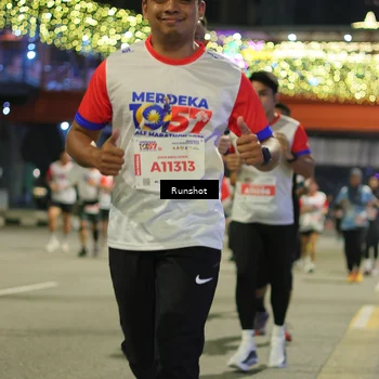 Runner Photo 4958392