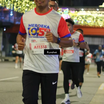 Runner Photo 4958394