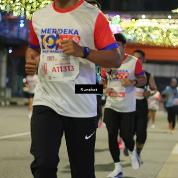 Runner Photo 4958395