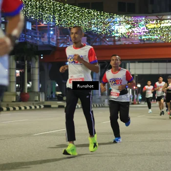 Runner Photo 4958397