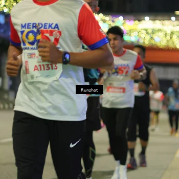 Runner Photo 4958421
