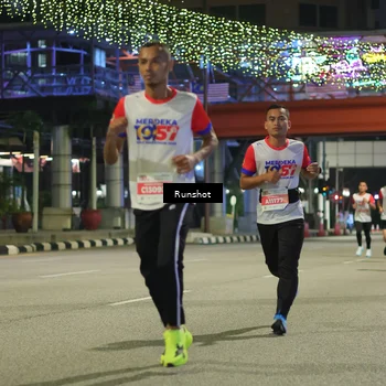 Runner Photo 4958442