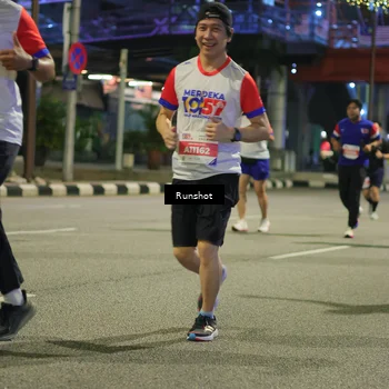 Runner Photo 4958503