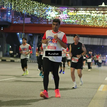Runner Photo 4958529
