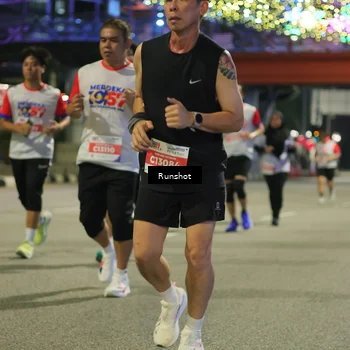 Runner Photo 4958544