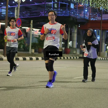 Runner Photo 4958571
