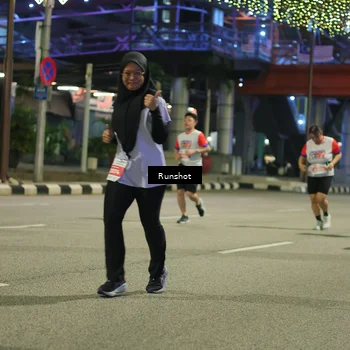 Runner Photo 4958573
