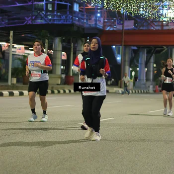 Runner Photo 4958590