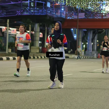 Runner Photo 4958591
