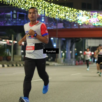 Runner Photo 4958594