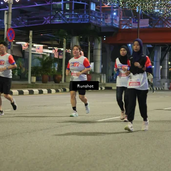 Runner Photo 4958602