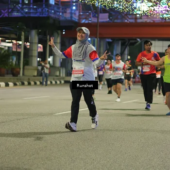 Runner Photo 4958648