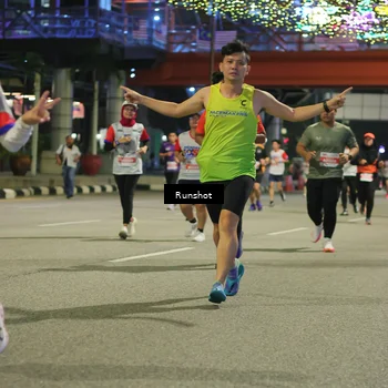 Runner Photo 4958665