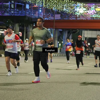 Runner Photo 4958699