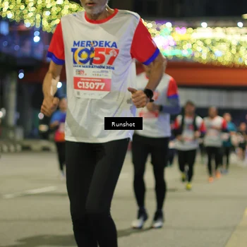 Runner Photo 4958722