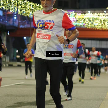 Runner Photo 4958724