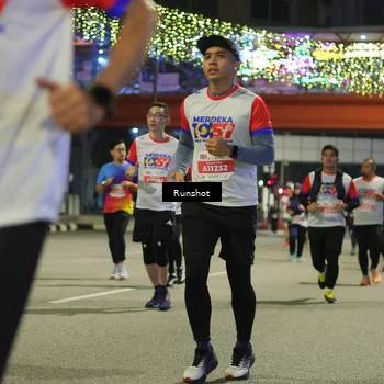 Runner Photo 4958733