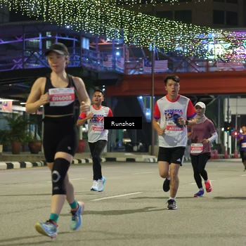 Runner Photo 4958752