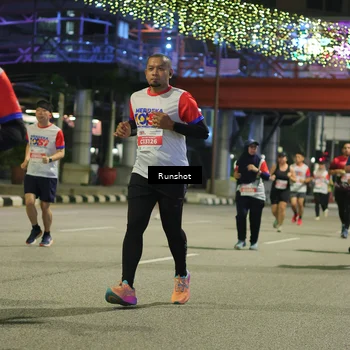 Runner Photo 4958791