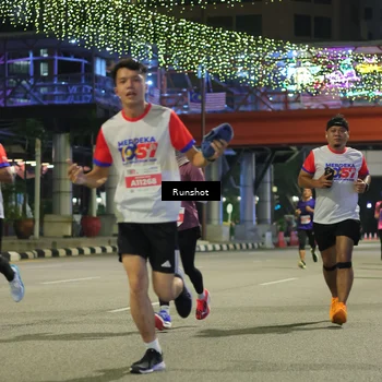 Runner Photo 4958840