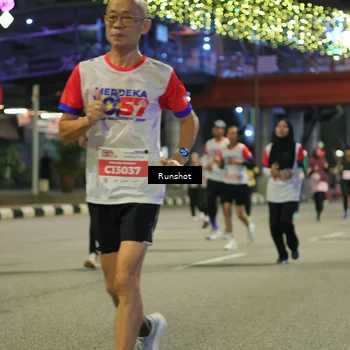 Runner Photo 4958871