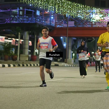Runner Photo 4959860